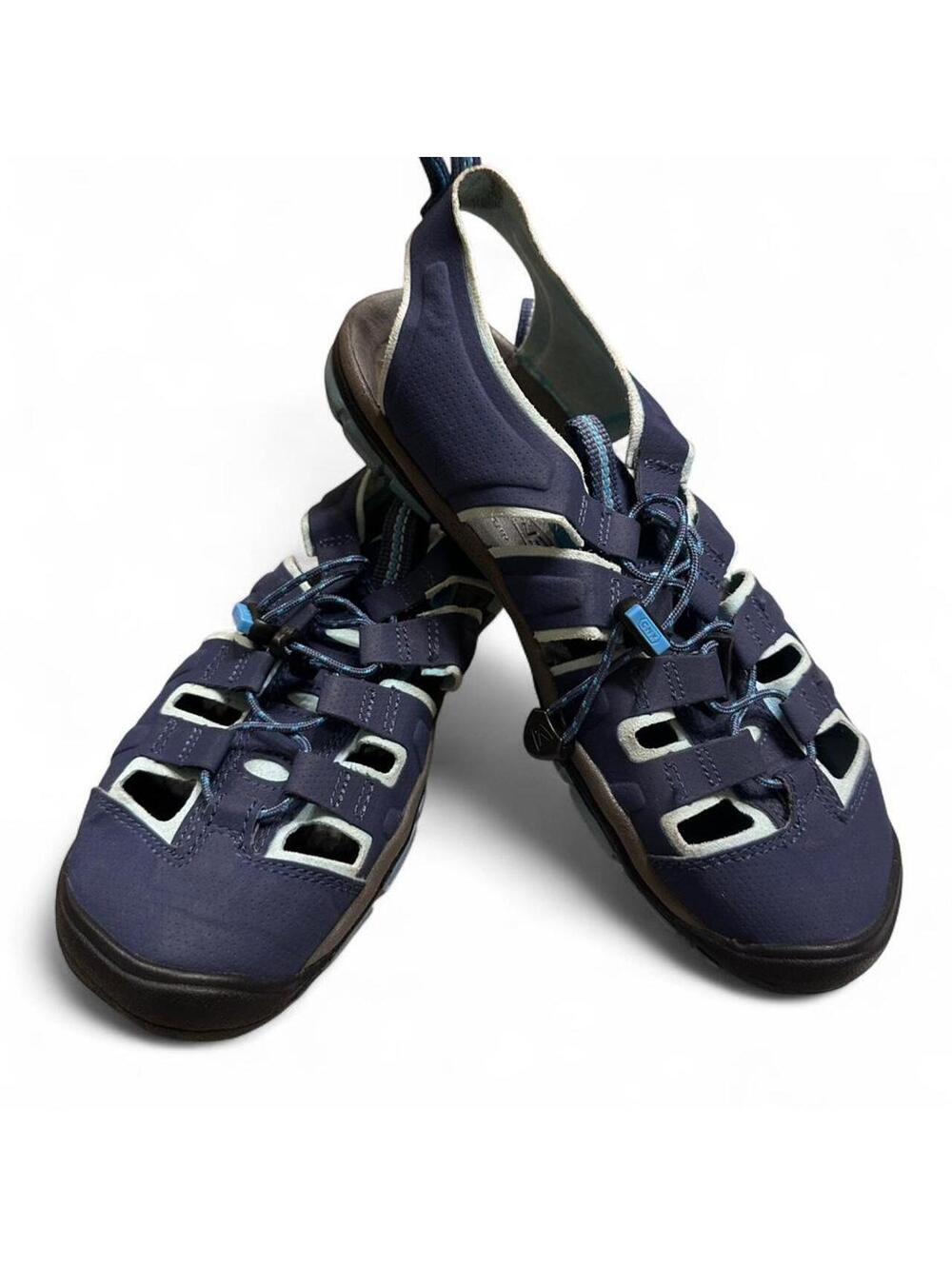 KEEN Women’s Clearwater CNX Hybrid Water Sandals